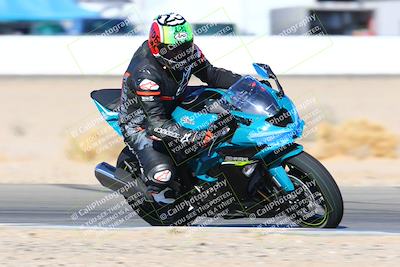 media/Jan-08-2022-SoCal Trackdays (Sat) [[1ec2777125]]/Turn 15 Inside (950am)/